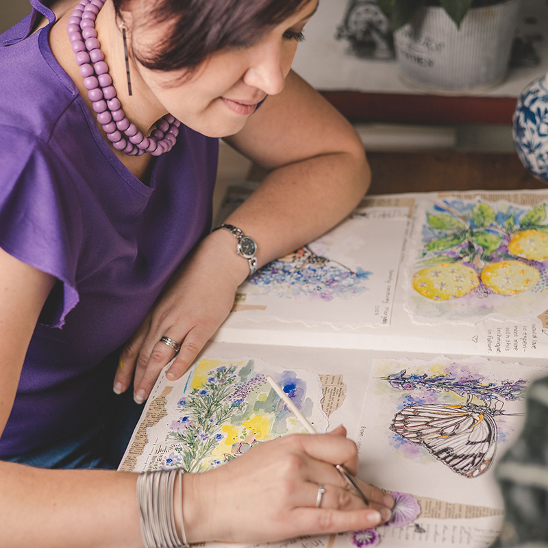 Janet-Bester-South-African-artist-busy-with-illustrations